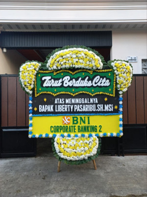 Papan Bunga Duka di Batu Layan