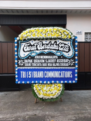 Papan Bunga Duka di Batu Layan